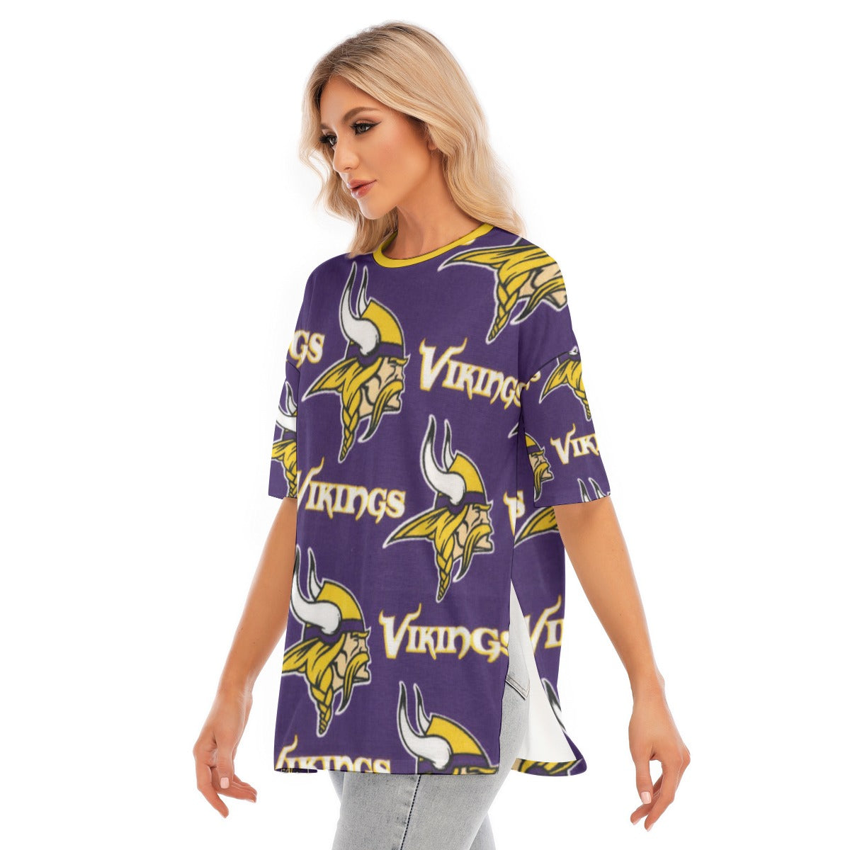 Minnesota Vikings Women's Short Sleeve T-Shirt with Hem Split for Casual Summer Wear