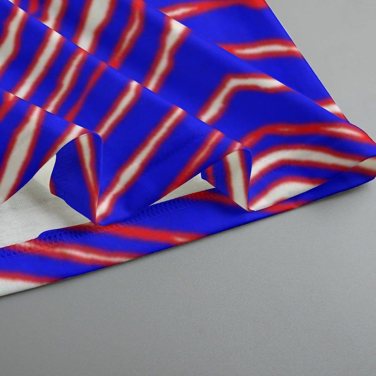 Camiseta de fútbol americano de la NFL Buffalo Bills con estampado de cebra Zubaz para mujer, cuello en V y manga corta